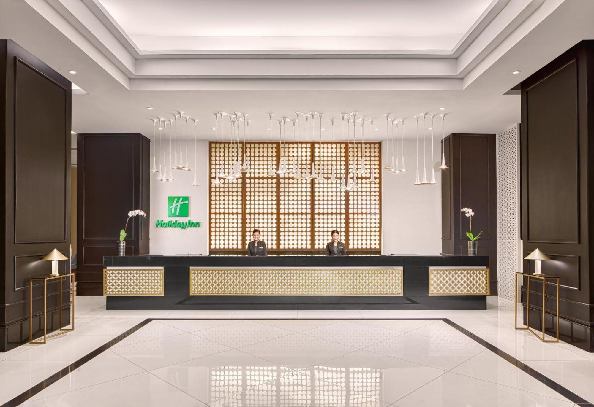 Holiday Inn & Suites Manila Galleria By Ihg Pásig Exterior foto